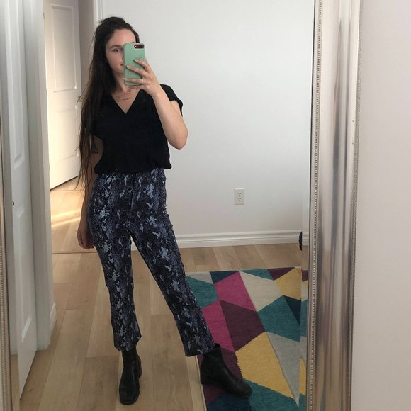 *Dynamite Blue Snake Skin Legging Pant - Picture 1 of 5